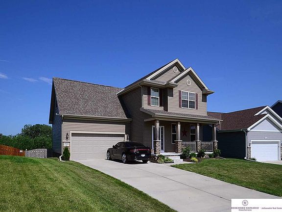 3rd image of 7714 N 116th St