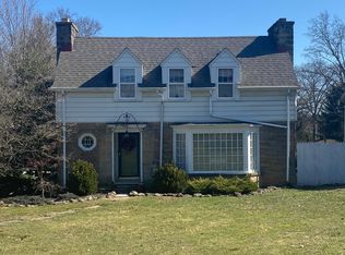 3038 Dresden Rd, Zanesville, OH 43701