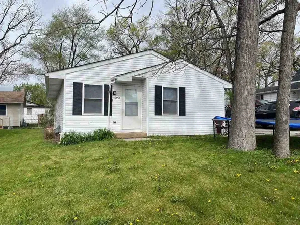 35650 N Laurel Ave, Ingleside, IL 60041