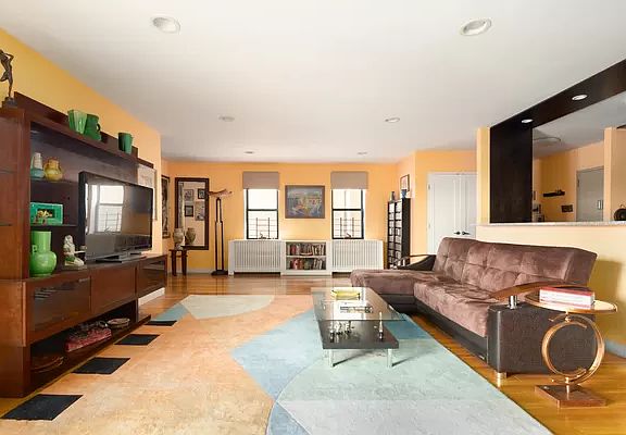 3rd image of 2098 Fredrick Douglas Blvd #8N
