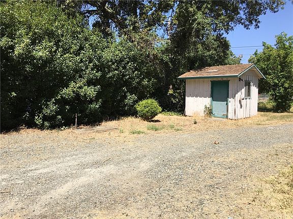 2nd image of 25435 Lee St