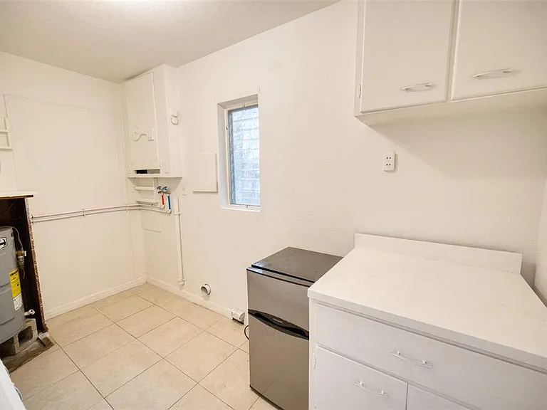 2317 Harris St — Photo 10