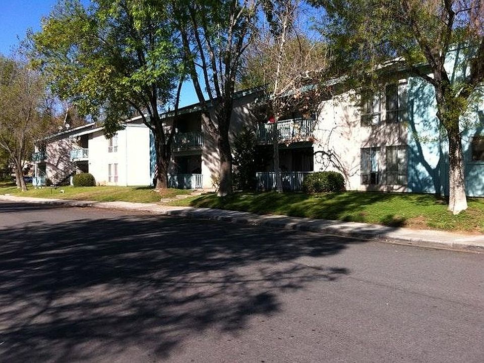 1st image of 520 Myrtlewood Ct