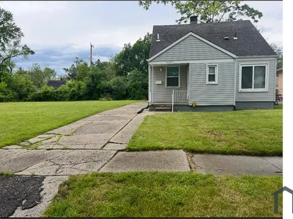 9045 Heyden St, Detroit, MI 48228