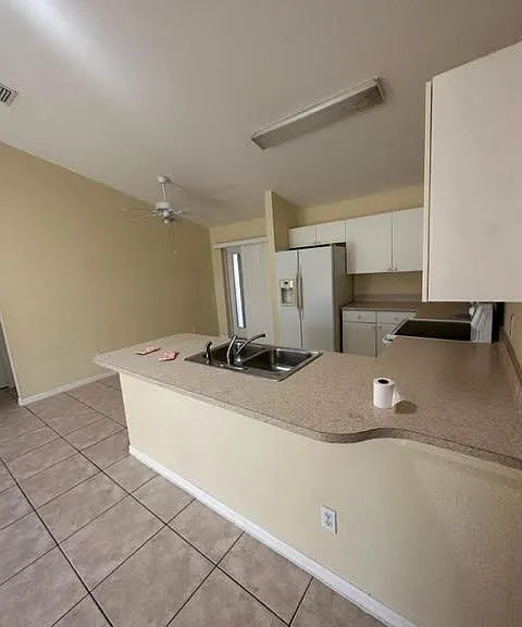 219 13th Pl SW — Photo 9