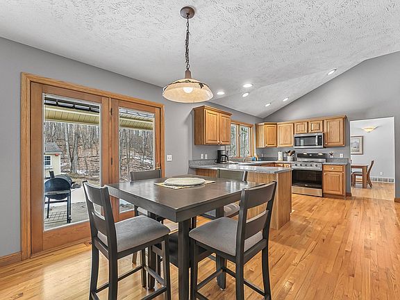 4th image of 9871 E Woodcrest Ct #20 & 21