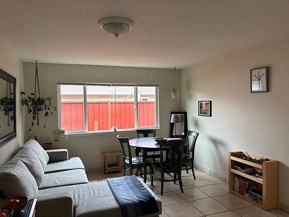 3rd image of 936 Kennedy Dr APT B