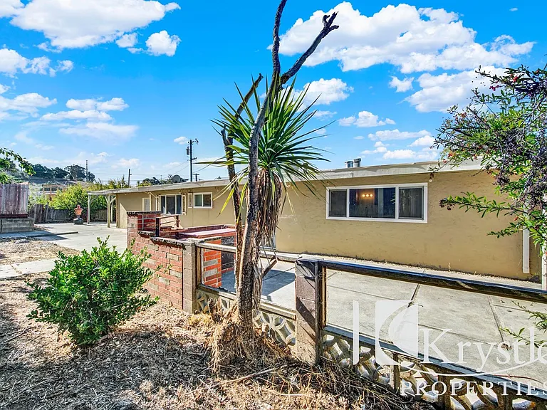 1114 Coronel Ave — Photo 22