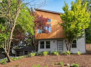 743 SW Maplecrest Ct, Portland, OR 97219