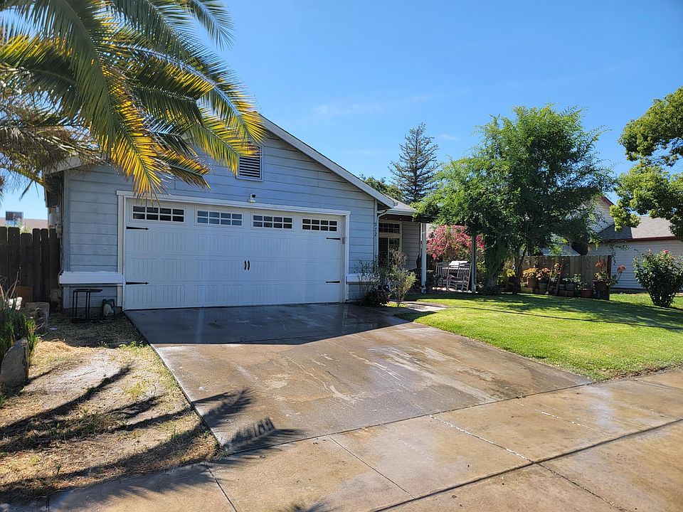 972 N Sacramento St, Tulare, CA 93274 MLS 224162 Zillow