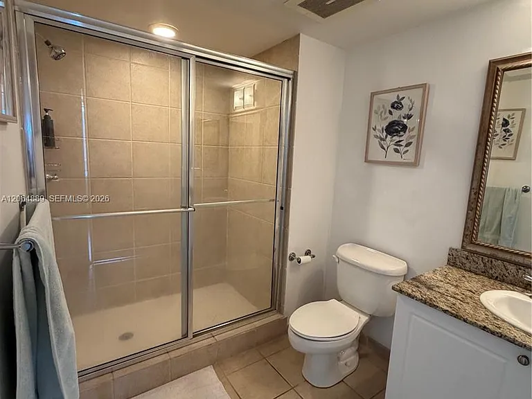 19501 W Country Club Dr #1215 — Photo 16