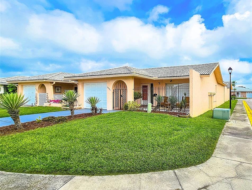 1st image of 5401 GLEN IVY PLACE N