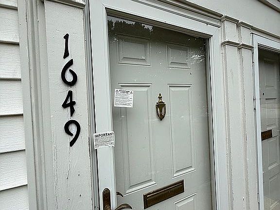 3rd image of 1649 Sutton Dr