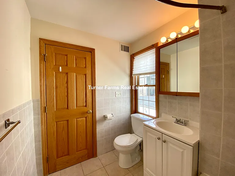 241 W 3rd St #2A — Photo 12