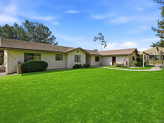 5th image of 15976 Eagle View Ln