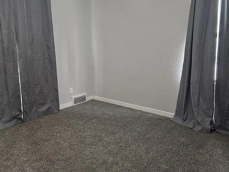 1207 E 520 S — Photo 10
