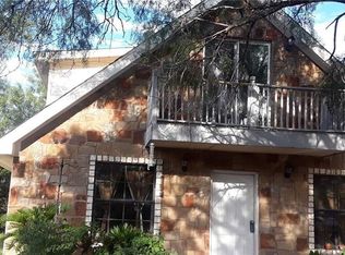 827 Aspen Ln, Cottonwood Shores, TX 78657