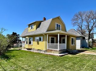 821 4th Ave, Washburn, ND 58577