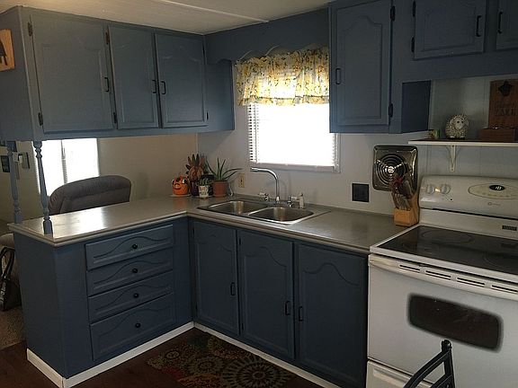 2nd image of 212 Orange Ave