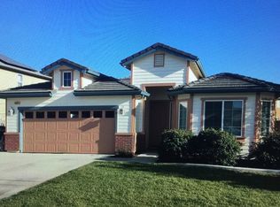 1377 W Sidonia St, Hanford, CA 93230