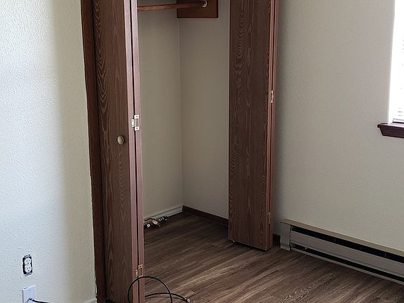 4th image of 1011-1015 W University Dr #3