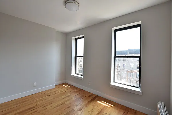 Rented by Clove Realty LLC | media 23