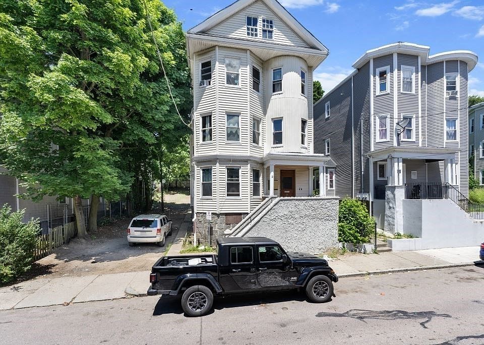1st image of 25 Barry St