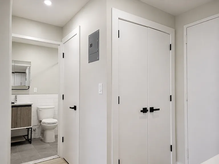 829 Greenwood Ave #6O — Photo 7