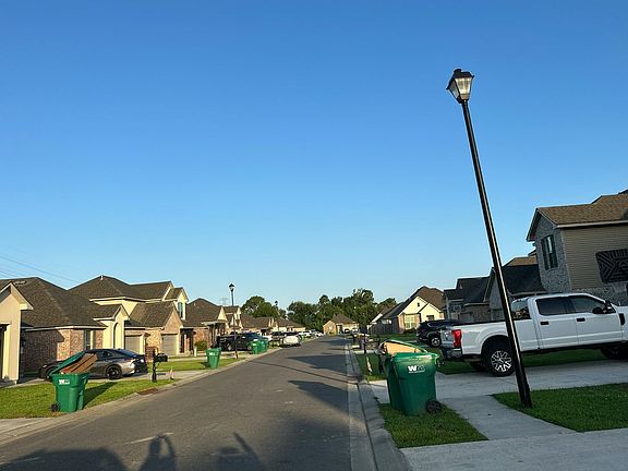 5th image of 312 Oak Hampton Dr