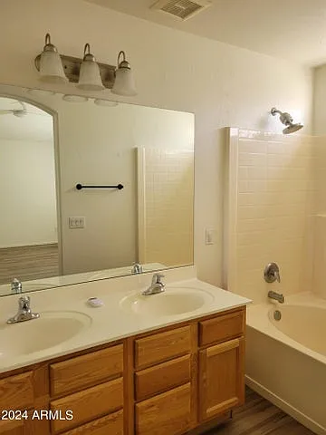 869 E Sheffield Ave — Photo 15