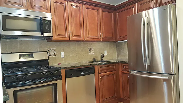 Rented by Urban Realty NYC | media 20