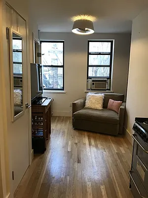 Rented by Citi Habitats | media 16