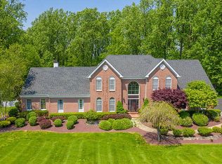 9 Rockhill Dr, Hampton, NJ 08827