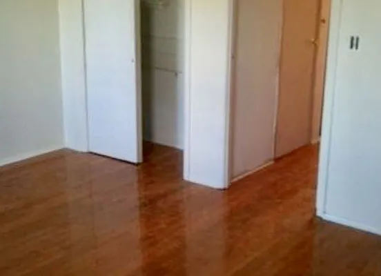 Rented by G2 Realty Group LLC | media 9