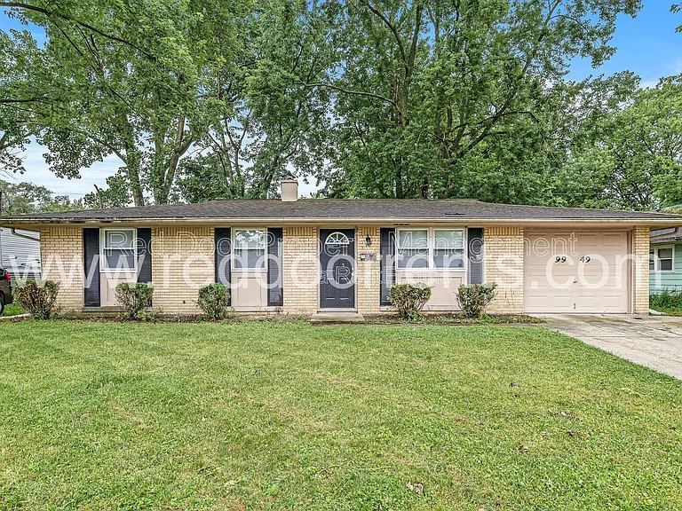 9949 Ellis Dr — Photo 2