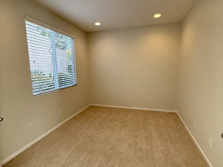6446 Alexandri Cir — Photo 10