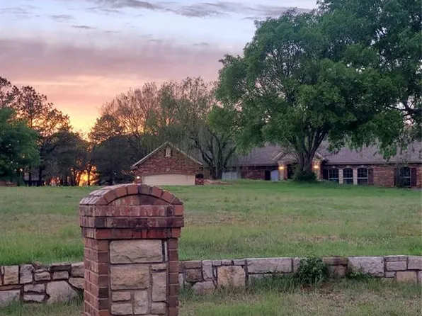 10350 E Turtle Creek Cir, Lexington, OK 73051