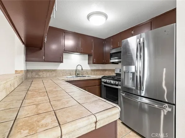 3050 S Bristol St Unit 1J, Santa Ana, CA 92704