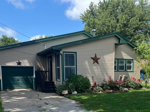 911 7th Ave SW, Independence, IA 50644