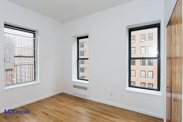 Rented by LC Lemle Real Estate Group | media 10