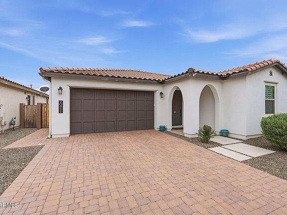 3rd image of 20911 E SPARROW Drive