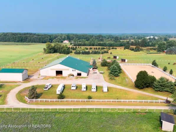 2260 Holt Rd, Williamston, MI 48895