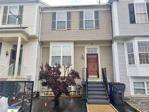 14 Spring Dr, Newark, DE 19702