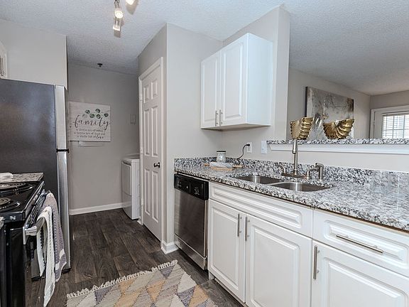 3rd image of 1068 Merchants Dr #236