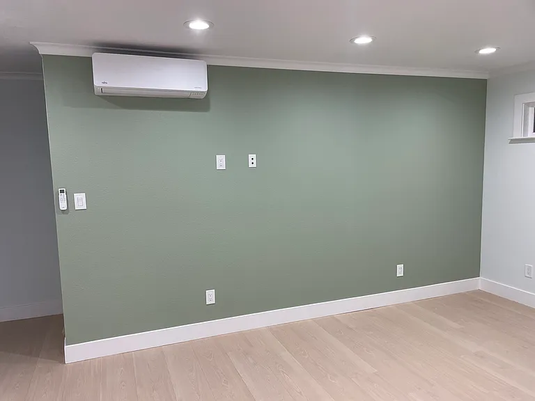 1281 Las Palmas Dr — Photo 17