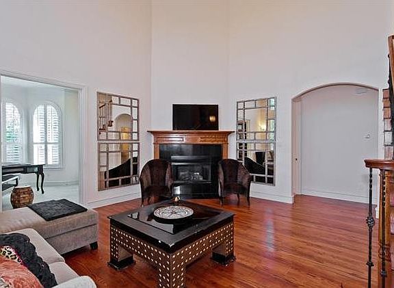3rd image of 4456 Saint Andrews Blvd