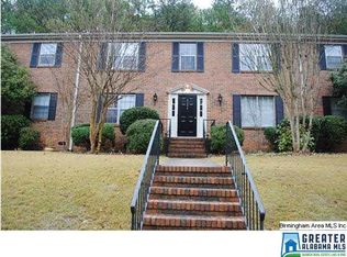 2204 Montreat Cir APT C, Vestavia Hills, AL 35216
