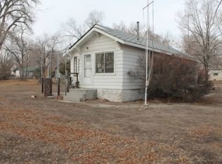 302 W Adams Ave, Riverton, WY 82501