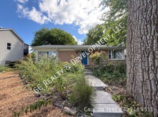 1615 McDaniel Ave, Evanston, IL 60201