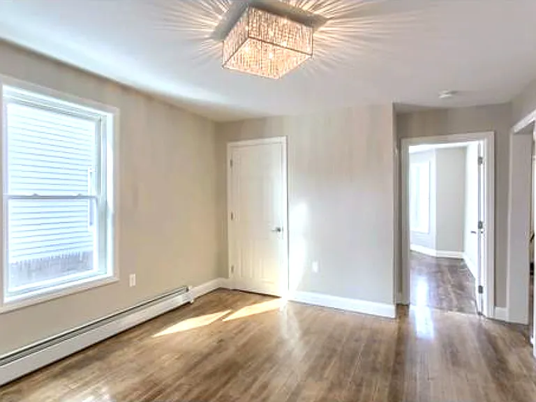 68 Williams Ave — Photo 17